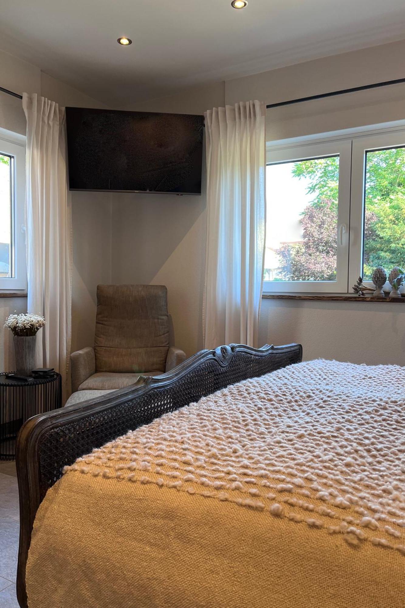 Ferienwohnung Seckenheim - Stilvoll Uebernachten Zwischen Mannheim Und Heidelberg Ideal Fuer Kurztrips Екстер'єр фото